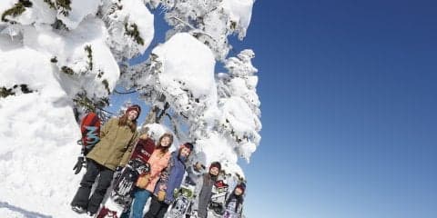 苗場スキー場に 『ROXY SNOW PARK』 がオープン！1月19日、19歳女性限定無料バスツアーを実施
