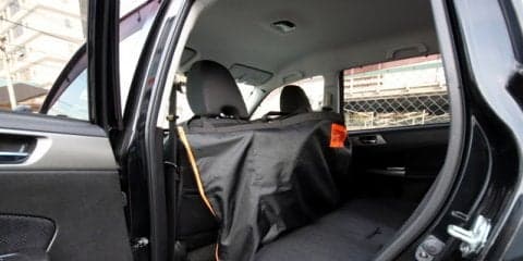 自転車をクルマの後部座席に積み込める輪行バッグ「セダンモ車載」発売