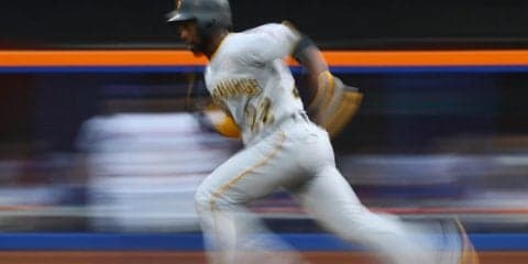 【MLB】名手が時速42キロでド迫力ダッシュ　自主トレ映像にファン驚愕「光の速さ」