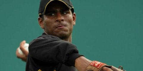 映画になったインド初のMLB球団所属選手、プロレスラーに転身「WWEと契約」