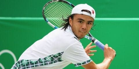 男子テニス・ダニエル太郎が大雪で立ち往生「トレーニングセンターでお泊り」