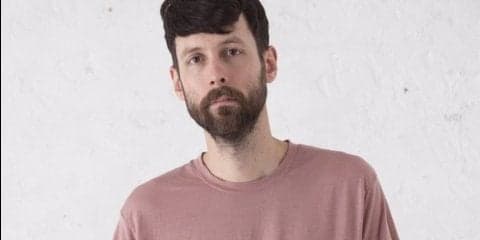 ゴールドウイン、天然色素と化学染料でメリノウールをハイブリッド染色したスポーツ衣料を開発