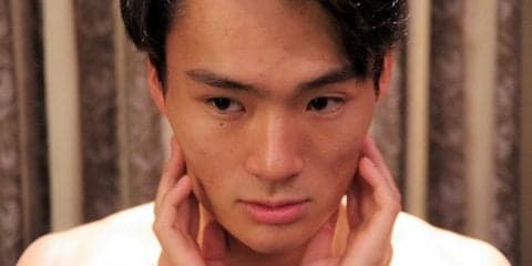 男も女も自分ですっきり小顔ケア