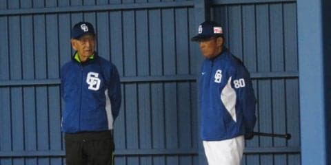 中日森監督「初日にしては満足」　ブルペンに入らなかった松坂は「問題ない」