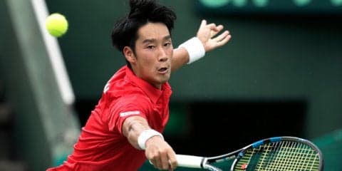 日本のエース杉田祐一「勝利できてホッとした」伊セッピにフルセットタイブレークで見事勝利[デビスカップ]