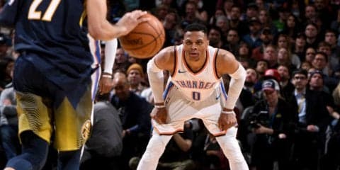 試合中にコートに乱入したナゲッツファンに入場禁止処分、問われるマナーと警備