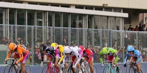 ガールズトライアル