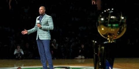 ポール・ピアース、セルティックスの永久欠番に「殿堂入りできずともこれで十分」