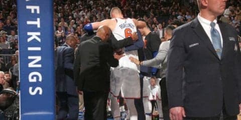 ニックスのポルジンギスが左ひざの手術を無事終える「強くなって戻って来る」