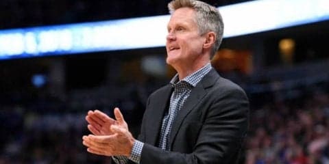 試合中、選手に戦術指示を任せたスティーブ・カー「選手たちにとって良い経験」