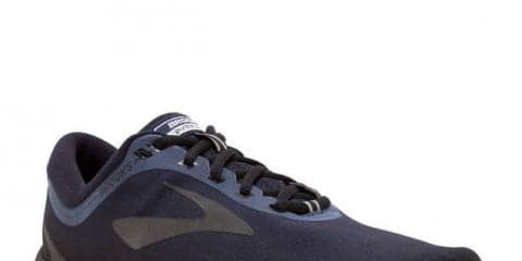 ブルックス、ランニングシューズ「フロー7」「レベル」の日本限定カラー発売