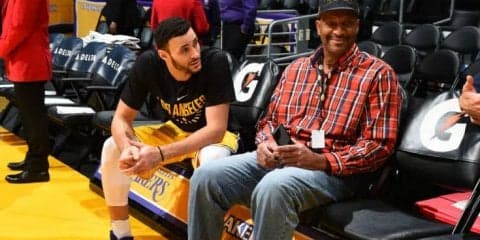 ラリー・ナンスSr.が息子にキャブズ永久欠番の22番を譲る「受け継いでもらいたい」