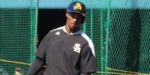 鷹の新助っ人グラシアルが合流即フリー打撃　工藤監督「打球はさすが」