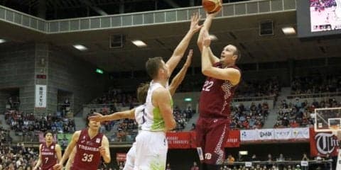 川崎ブレイブサンダース、北海道の猛追かわし激戦の東地区で同一カード連勝を達成
