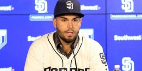 【MLB】ホズマーがパドレス入団会見　亡き盟友を偲んで選んだ背番号「30」