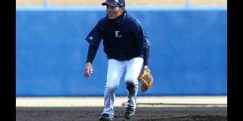 打率３割より、エラーを減らす。西武・源田壮亮はノックで泥まみれ