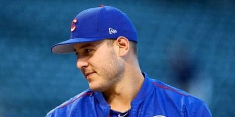 MLBの全30球団、OP戦で銃乱射事件発生の高校の野球帽を着用へ