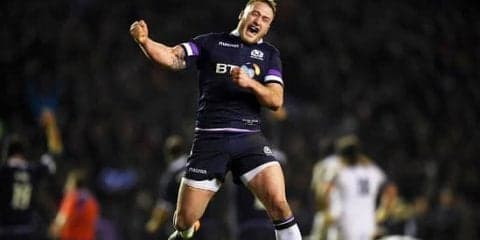  ホームの大観衆を前にイングランドを破る。スコットランドが大金星！ 