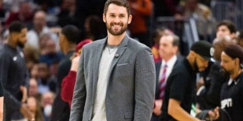 キャバリアーズ低迷の責任を問う批判に、ケビン・ラブが『優勝リング動画』で回答