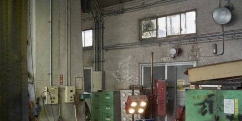 英国人が感じた鉄道・バス整備現場の”美”---写真集『MAINTENANCE』