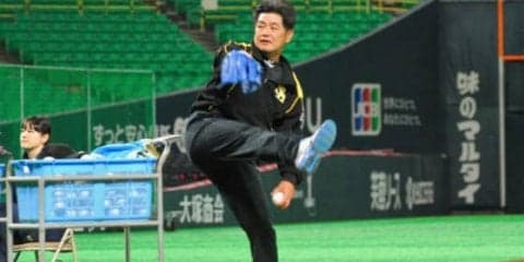 ホークス工藤監督早出特打で打撃投手　上林のバットへし折り「明日一面だ！」