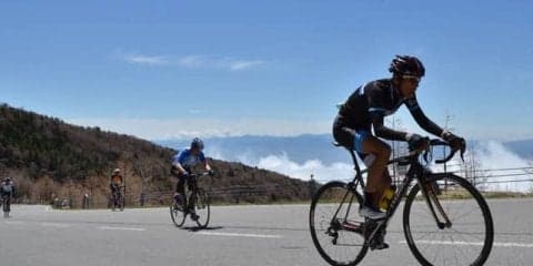 平均傾斜度8％の急傾斜を駆け上がる「車坂峠ヒルクライム大会」5月開催