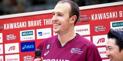 リーグ最強スコアラーがイクメンに変貌、ニック・ファジーカス「父として最初の勝利を挙げられて良かった」