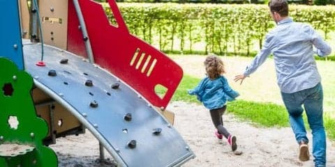 子どもと一緒に遊ぼう！運動不足を解消し、親子関係をよくする遊び4選
