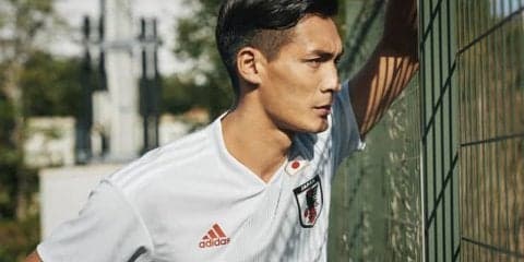 サッカー日本代表、新アウェイユニフォームはライトグレー…光り輝く未来を表現