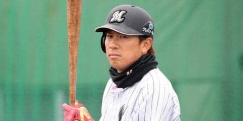 腰強打のロッテ角中が室内練習場で調整　最悪の事態は回避へ