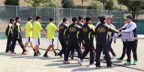 男子団体決勝は法政二高と四日市工の対戦に【第40回全国選抜高校テニス大会】