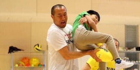  タケオミ先生、熱く、楽しく。仙台で「ふれあいラグビー教室」を開く。 