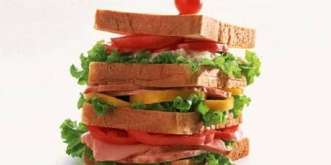 食べ過ぎちゃった！後悔する前に知っておくべき3つのこと