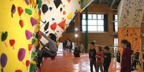 日本初のクライミングセンターが福井県に誕生…3種類のウォールと宿泊設備を併設