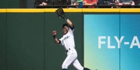 MLB最年長イチローのスーパー捕球にメディア驚嘆「不老の奇跡」「ワオ」