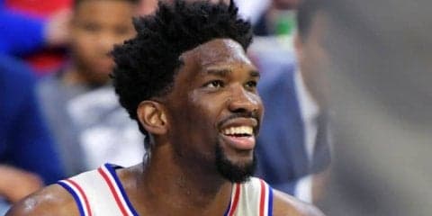 眼窩骨折のジョエル・エンビード、『ケガの功名』で歌手リアーナとの恋が実る？