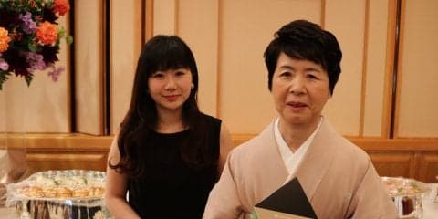 福原愛の母・千代さんが表彰  「今日の主役は母」