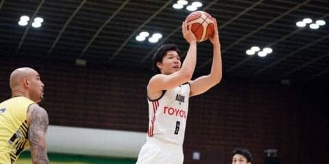 攻守ともに精度の高いプレーを見せたアルバルク東京、馬場の復帰戦を勝利で飾る