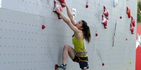 4月28日にスポーツクライミング東京選手権スピード競技大会が開催