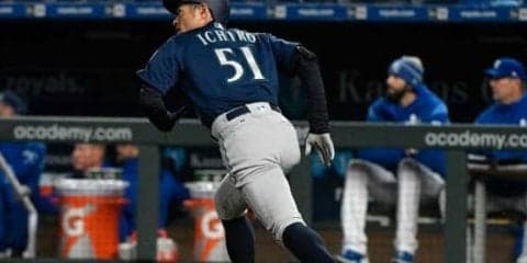 【MLB】イチロー、第1打席はセンターフライ　今季初DHでスタメン出場