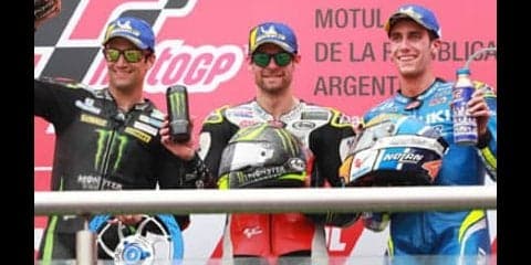 「マルケス大騒動」でレース混乱。ホンダGP750勝目はクラッチロー