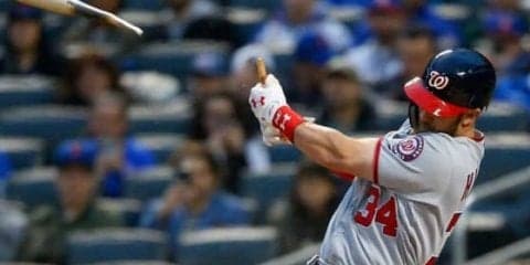 【MLB】ハーパーが驚異のバット折り本塁打　解説唖然「冗談でしょ？　冗談だよね？」