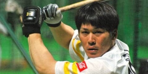 ホークス「甲斐キャノン」また炸裂　バント処理で二塁へ強烈送球→併殺完成