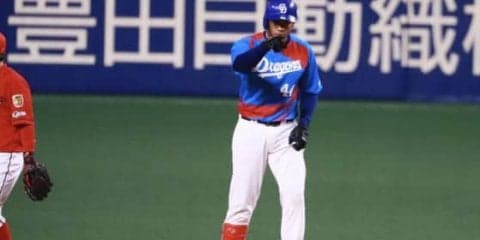 中日の救世主“モヤさま”2安打　勝ち越し適時打&追加点呼ぶ右越え二塁打