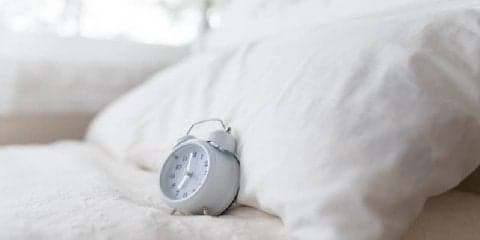 朝から気分爽快！質の良い睡眠を助ける食べ物と5つの心得