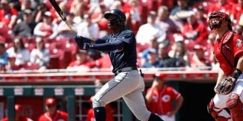 【MLB】大谷と並ぶ超有望株アクーニャが特大初本塁打　同僚はやっぱり…“無視”!?