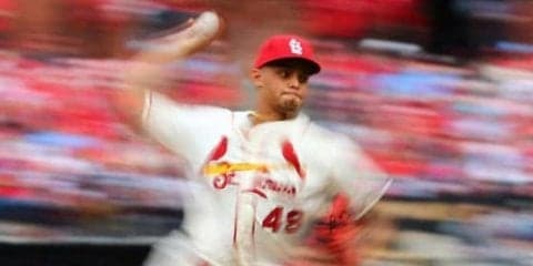 名捕手モリーナが捕球できず…驚愕のシンカーが今季MLB最速164キロを記録