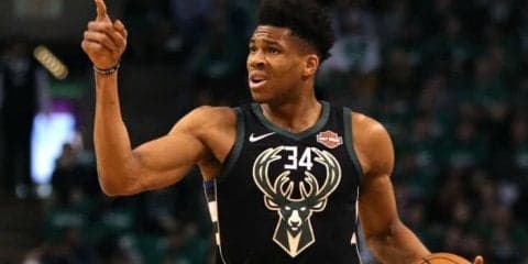 バックス新ヘッドコーチと面会したアデトクンボ「素晴らしい話ができた」