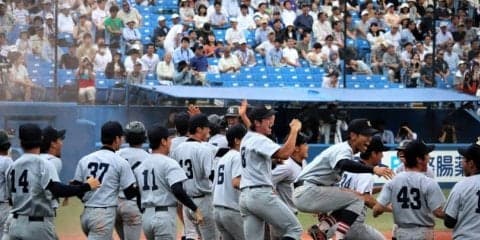 慶大が驚異の粘りで劇的勝利！郡司の「人生初」サヨナラ打で優勝に王手！【東京六大学野球】