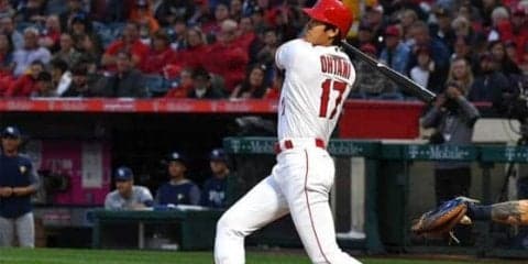 【MLB】大谷、“セオリー無視”の痛烈二塁打!?　「左対左」で156キロを177キロで弾き返す